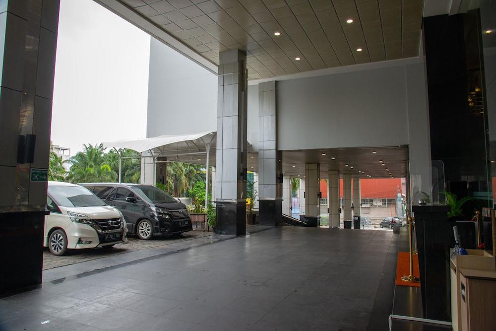 Orchardz Hotel Bandara Tangerang Dış mekan fotoğraf